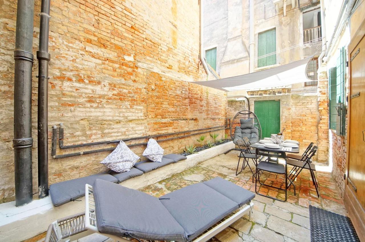Gondola View Apartment Venedig Eksteriør billede