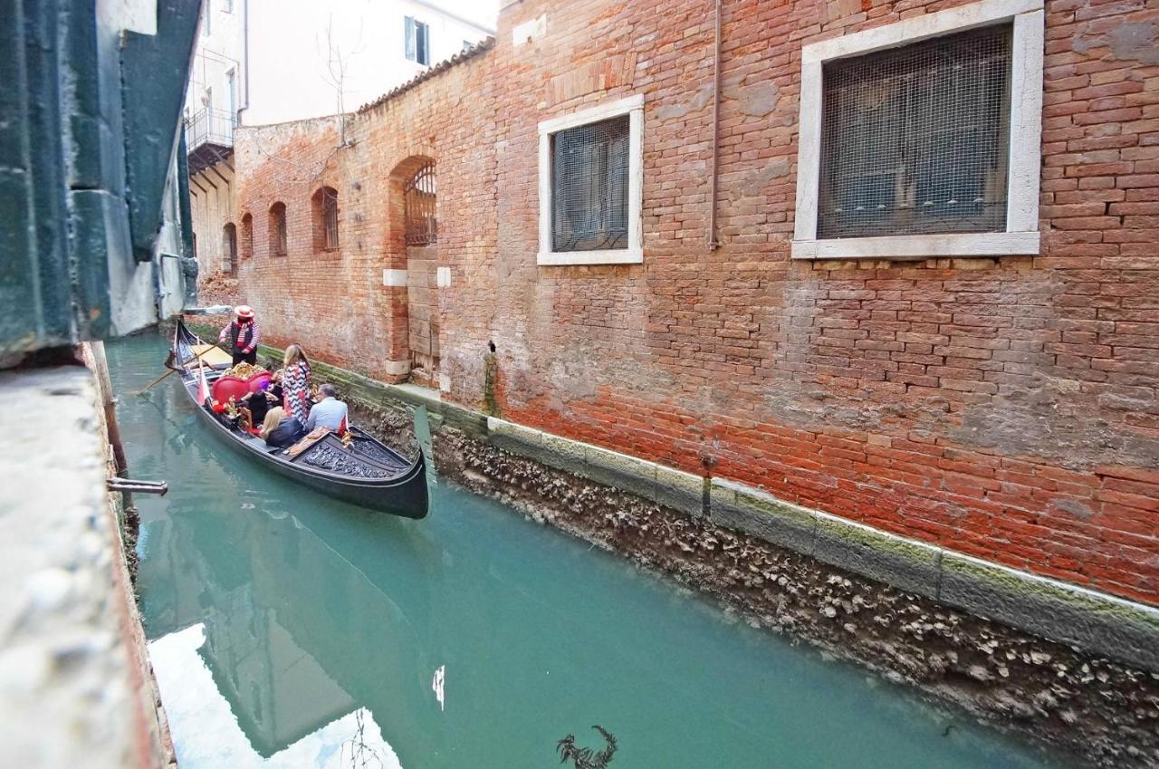 Gondola View Apartment Venedig Eksteriør billede