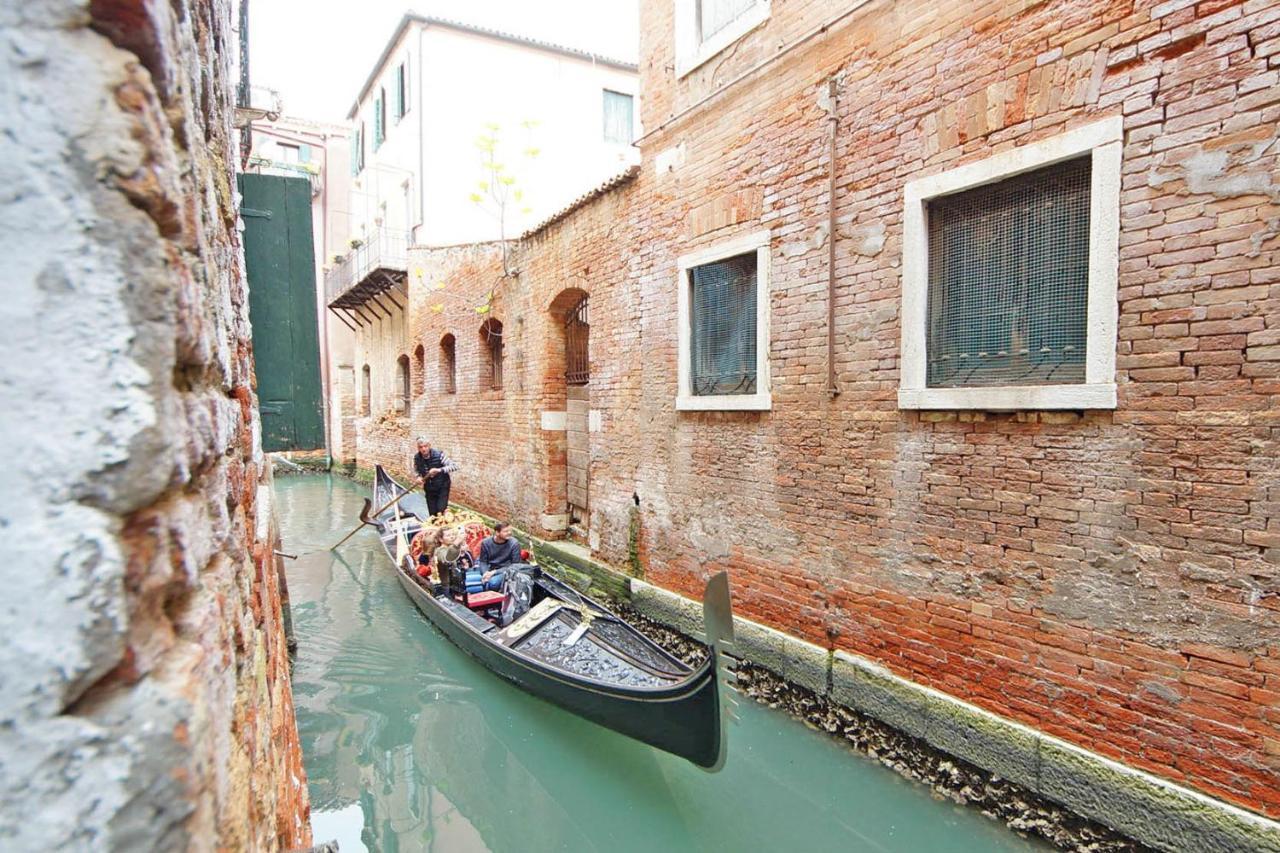 Gondola View Apartment Venedig Eksteriør billede