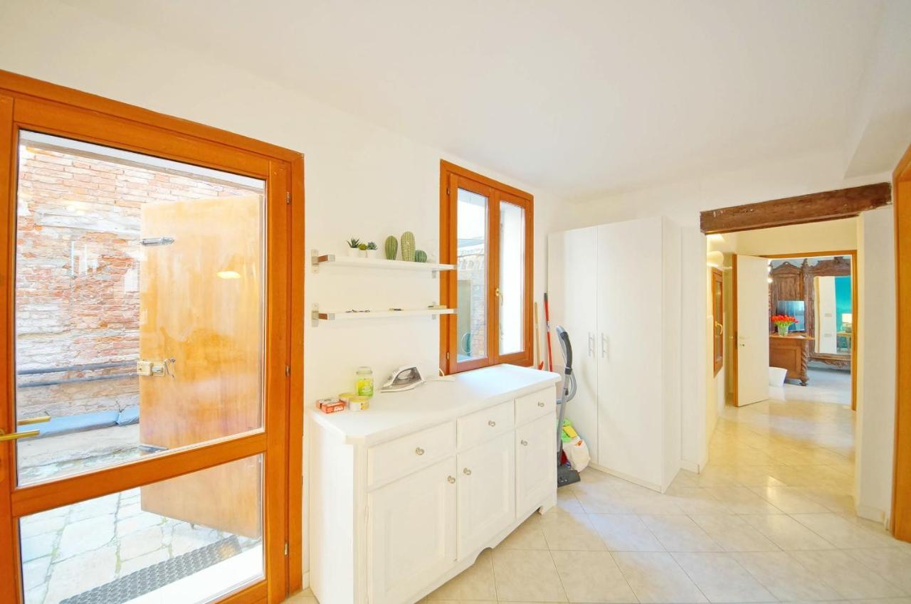 Gondola View Apartment Venedig Eksteriør billede